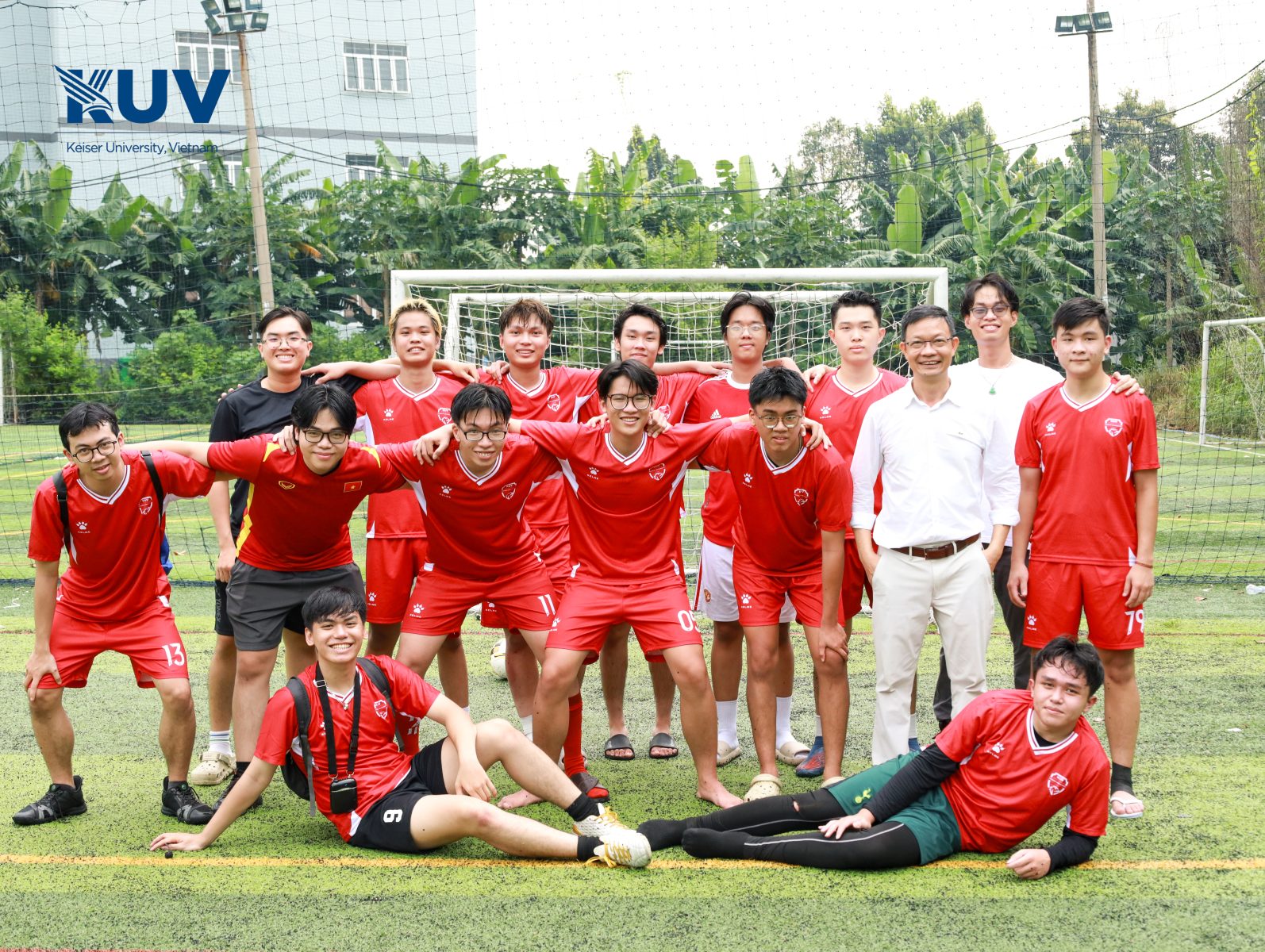 Gathering strong teams