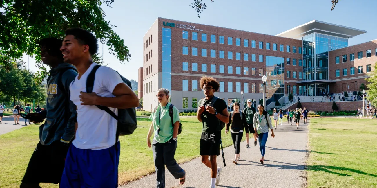 Hợp Tác giữa UAB và Keiser University, Vietnam