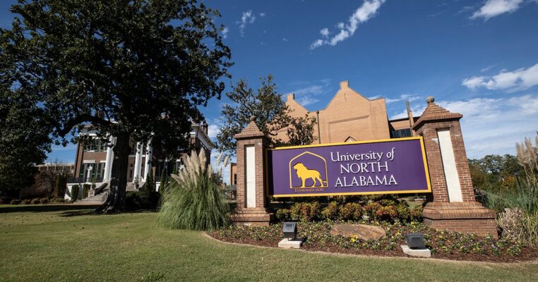 University of North Alabama (UNA) - KUV