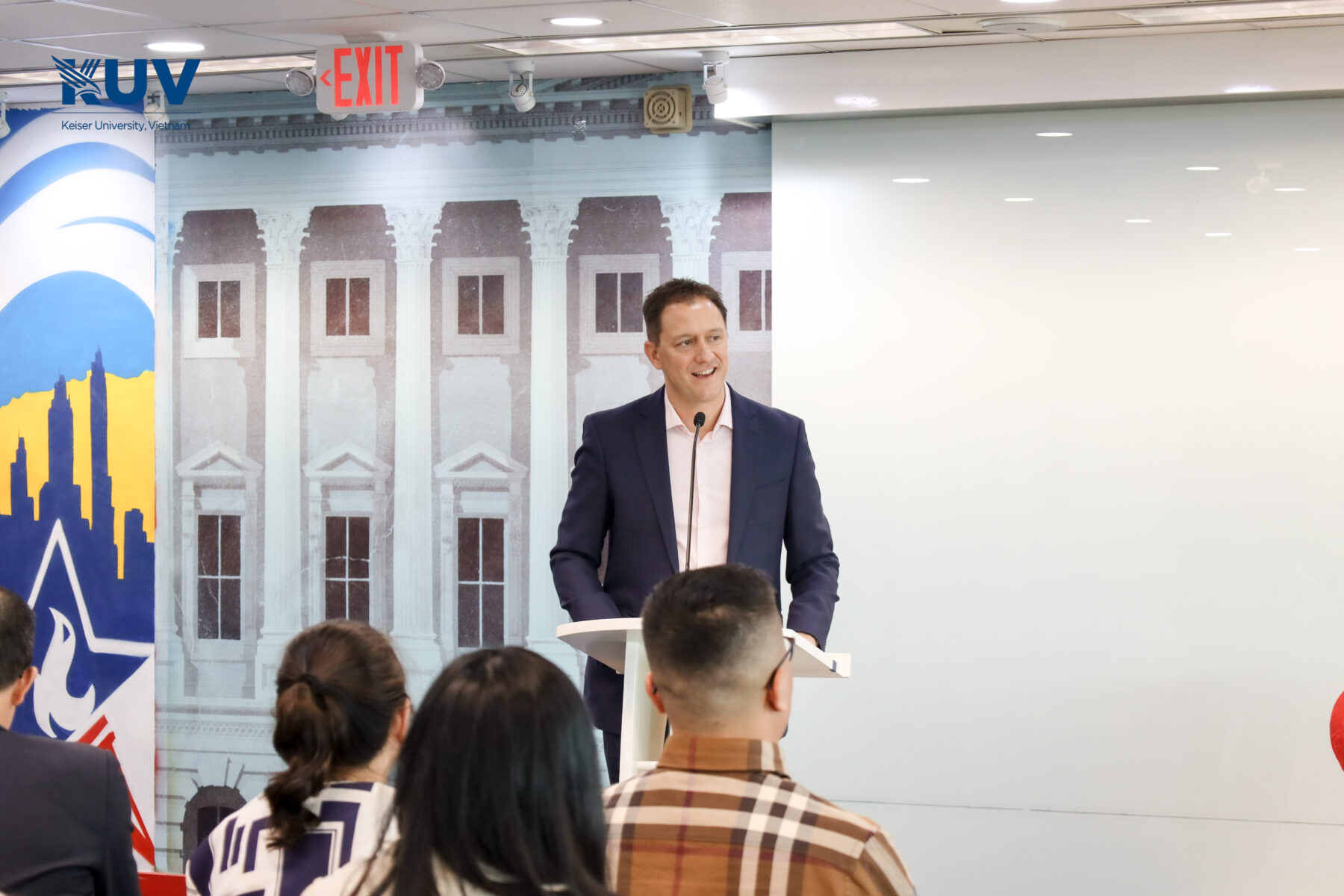 The event was co-organized by the U.S. Consulate General in Ho Chi Minh City and Keiser University, Vietnam.