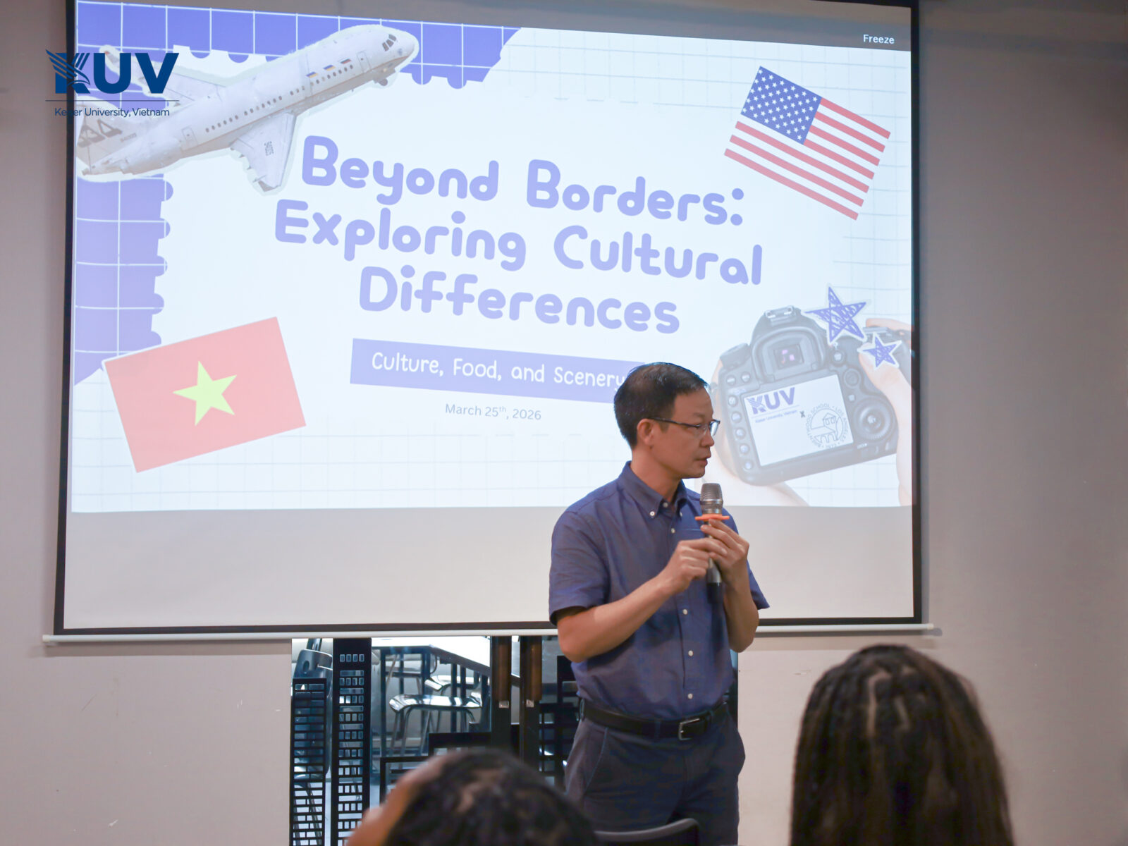 Buổi giao lưu sinh viên cùng đoàn học sinh đến từ Brentwood School (Hoa Kỳ)