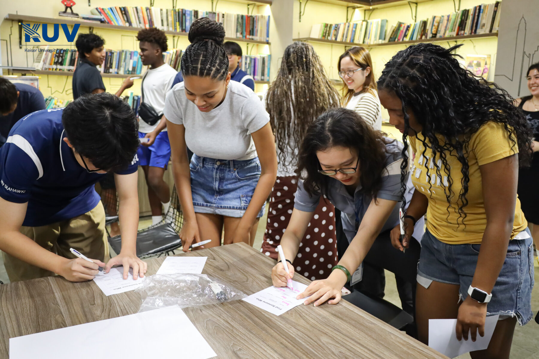 Students from two schools discussed real-life situations together.