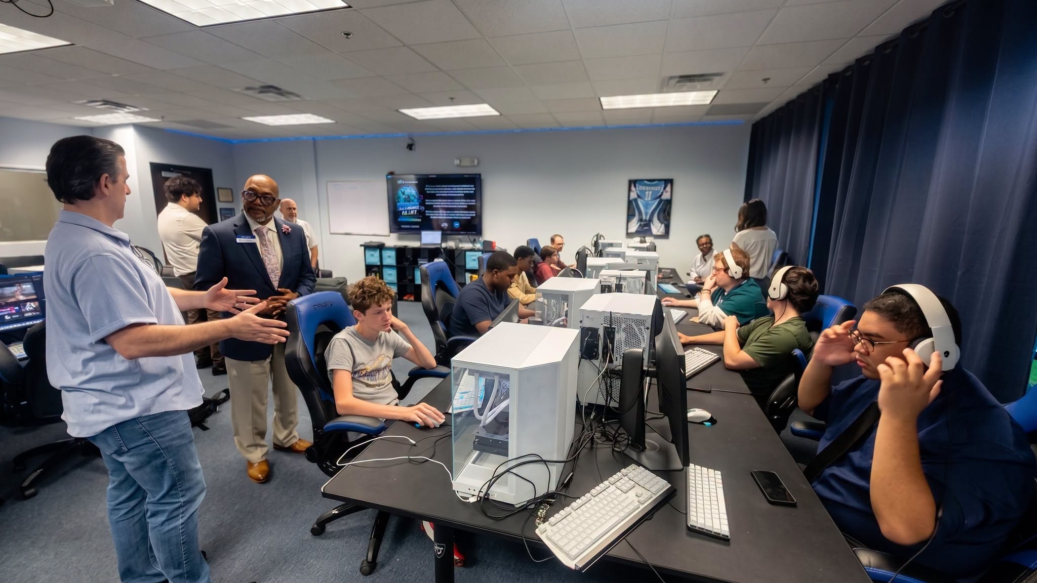 Keiser University Vietnam students engaging in interactive classroom learning